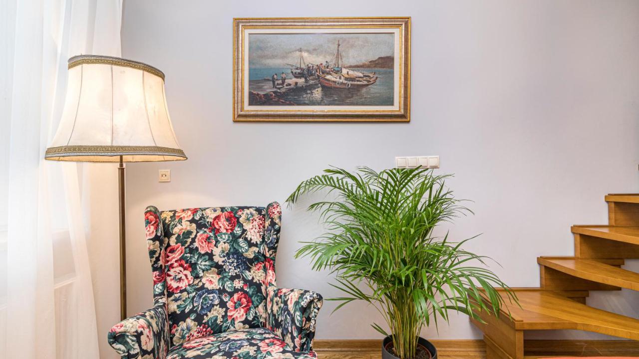 Maya'S Flats & Resorts - Old Town Dluga 72 Maisonette Γκντανσκ Εξωτερικό φωτογραφία